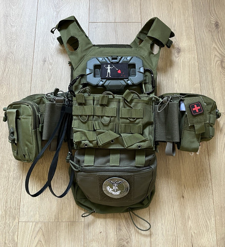 Green tactical airsoft vest - green,