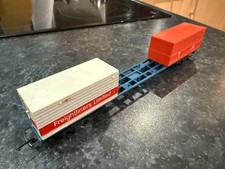 Hornby OO Container wagon with