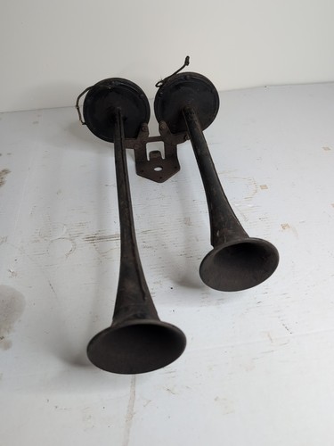 Vintage car horns auto - car,