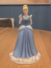 Royal Doulton Walt Disney Princesses Showcase Collection Cinderella DP1 STUNNING