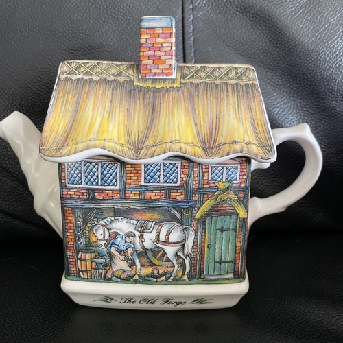 Beautiful vintage sadler - vintage,