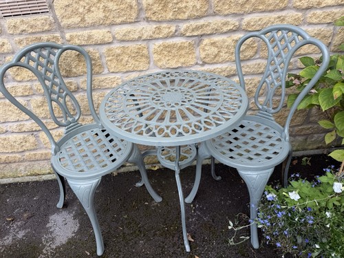 Sage green vintage cast - green,