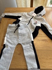 NEXT 2 Piece Boys Tracksuit Age 3-4 Years