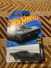 Hot Wheels Batmobile Batman