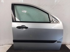 2003 FORD FOCUS Mk1 5 Door Hatchback Silver Right Front Door 1430132