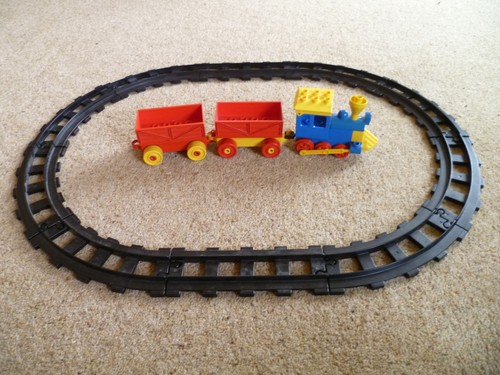 Lego duplo train set - train, vintage