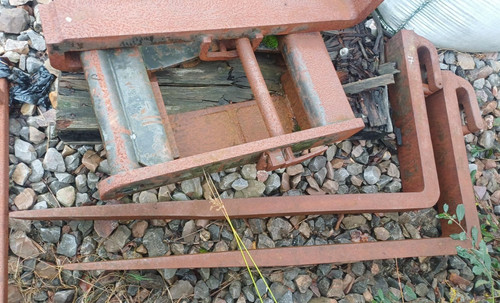 Used merlo pallet forks - merlo,