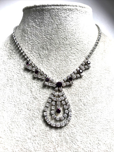 Costume pendant necklace clear - pendant,