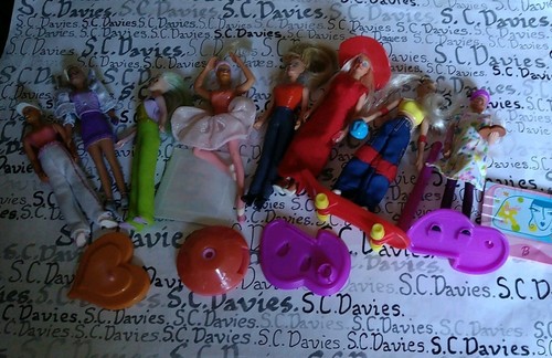 Barbie dolls mini figures - ,