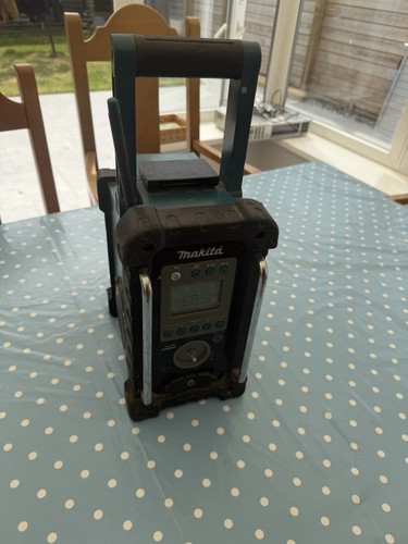 Makita work radio dmr100 - makita,