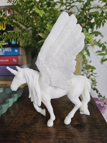 Pegasus figurine unicorm - figurine,