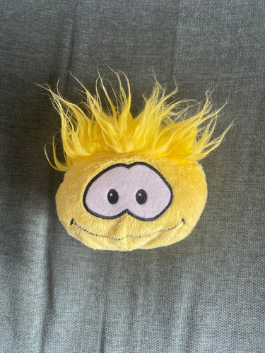 Club penguin yellow - club, puffle
