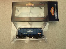 Bachmann 33-129 OO Gauge 35 Ton Bulk Grain Wagon White Horse Unused