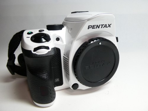 Pentax white 16 2mp - white, 16.2mp