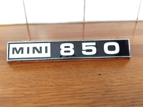 Classic mini cooper genuine - classic,