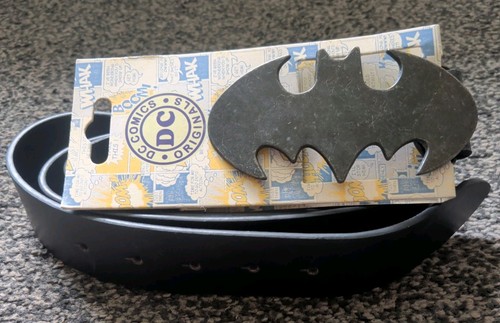 Comics official batman - comics,