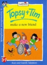 Topsy and Tim Make a New Friend (Topsy & Tim) By  Jean Adamson, Gareth Adamson,