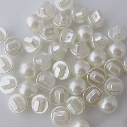 Buttons half pearl shank - half,