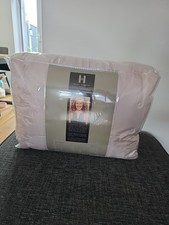 Kelly Hoppen Pink Bed Throw 100% Polyester