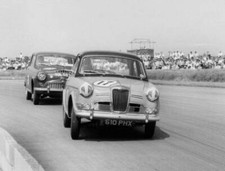 Riley 1 5, Grace leads Jack Sears in Austin Westminster at Silvers - Old Photo