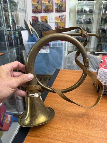 French brass hunting horn - hunting,