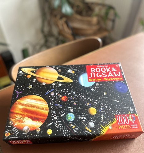 Usborne solar system book - usborne,