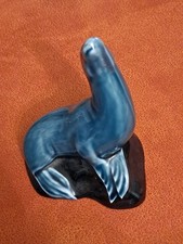 COLLECTABLE POOLE POTTERY
