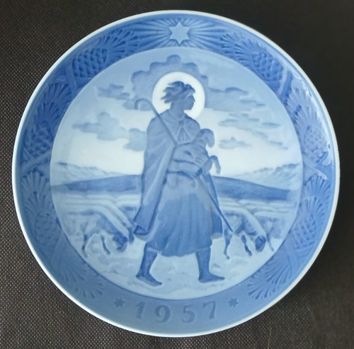 Royal copenhagen 1957 - copenhagen,