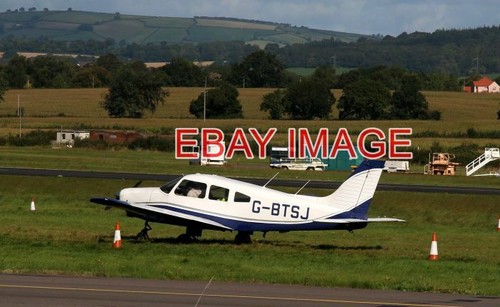 Photo aeroplane btsj piper - g-btsj,