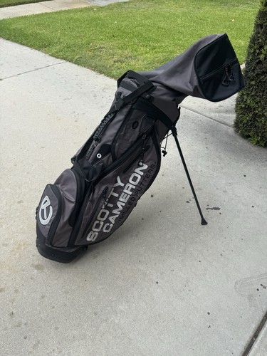 Scotty cameron 2023 holiday - scotty,