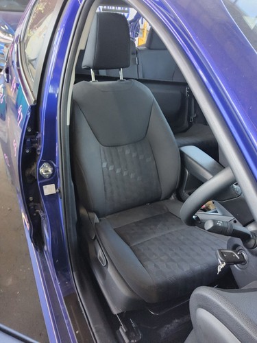 Seat front right toyota yaris - seat,