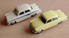 Dinky Toys Austin A105 + Corgi