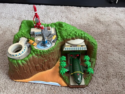 Thunderbirds tracy island - thunderbirds,