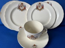 Cup, saucer + 4  Queen