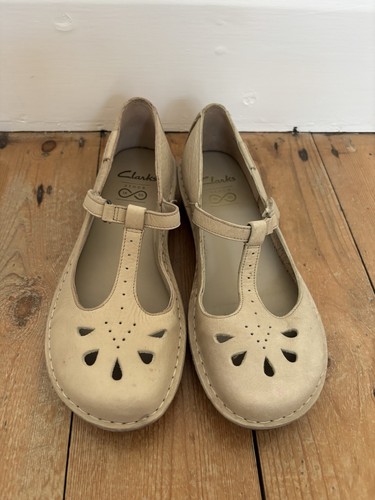 Clarks ladies leather cut - clarks,