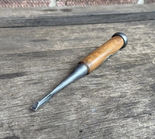 Vintage signed oire - nomi, 5mm
