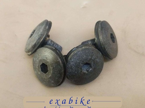 Cylinder head cover screws - head,