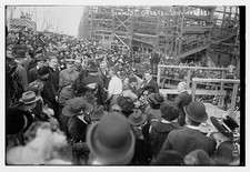 Photo:Schwab,greets ship