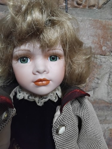 Genuine haunted doll hollie - haunted,