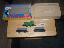 OO GAUGE HORNBY "PERCY No.6 & TROUBLESOME TRUCKS" - RUNNER (220)