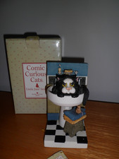 Border Fine Arts In The Sink