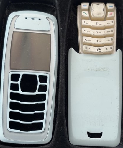 Nokia 3100 housing used - nokia,