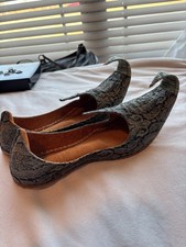 ANTIQUE ARABC ALADDIN SHOES