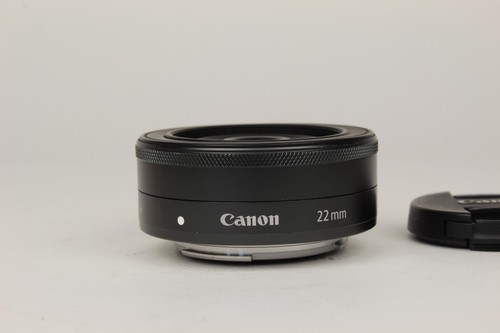 Canon 22mm 2 - f/2, black