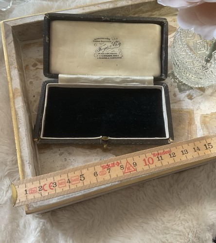 Antique vintage jewellery - antique,