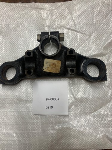 Triumph nacelle top yoke - nacelle,