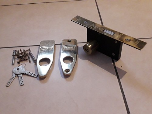 Banham lock gold with keys - banham,