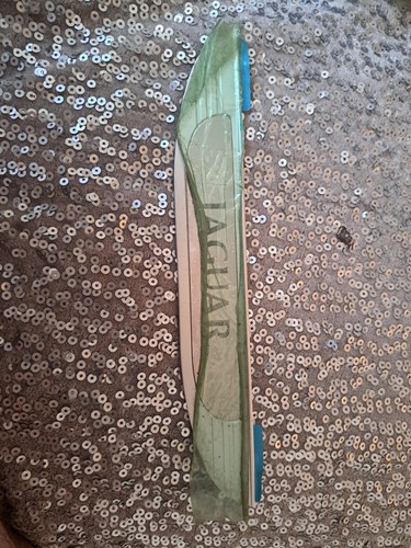Genuine jaguar 2001 - genuine,