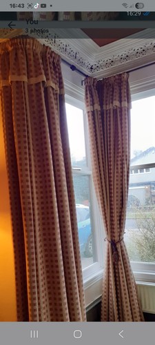 Beautiful pair curtains - beautiful, of