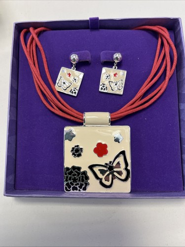 Buckingham necklace and - necklace,
